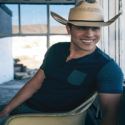 Dustin Lynch’s Upcoming Album Is All About Love, “But Not a Particular Woman”